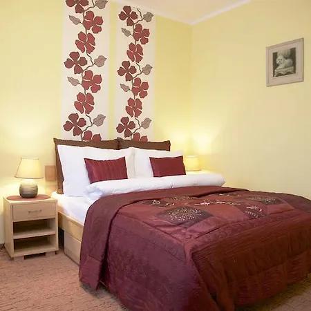 בית אירוח Ibiza רובי